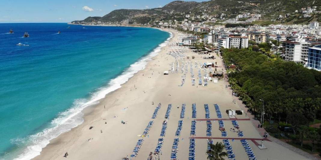 Yorgunluğa masmavi bir mola! Hem huzur hem şifa veriyor: Bu saklı koy keşfedilmeyi bekliyor 7